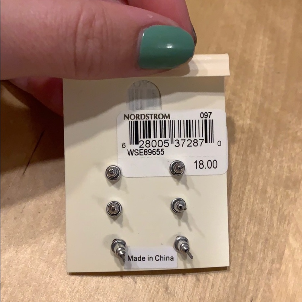Earring bundle - Picture 5 of 10